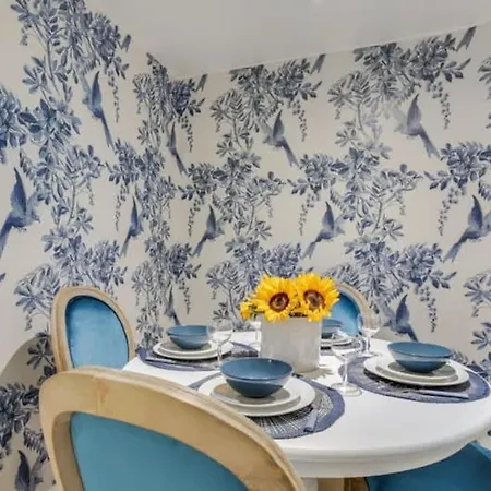 Apartment Modern French Charm In The Paris